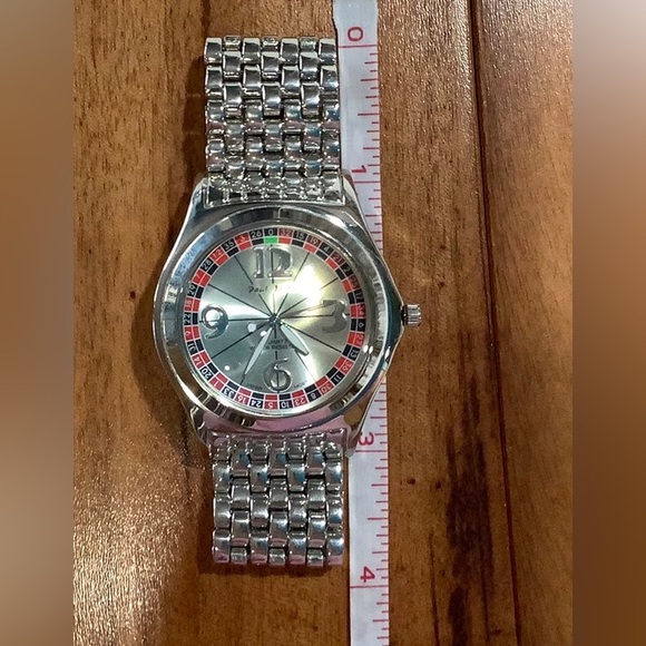 Men’s Roulette Wheel Wrist Watch By Paul Jardin - Picture 6 of 8
